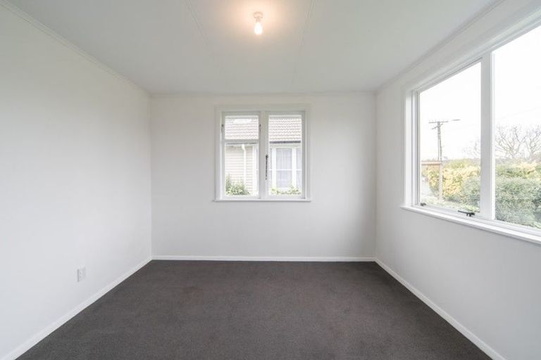 Photo of property in 2 Butler Place, Fairfield, Hamilton, 3214