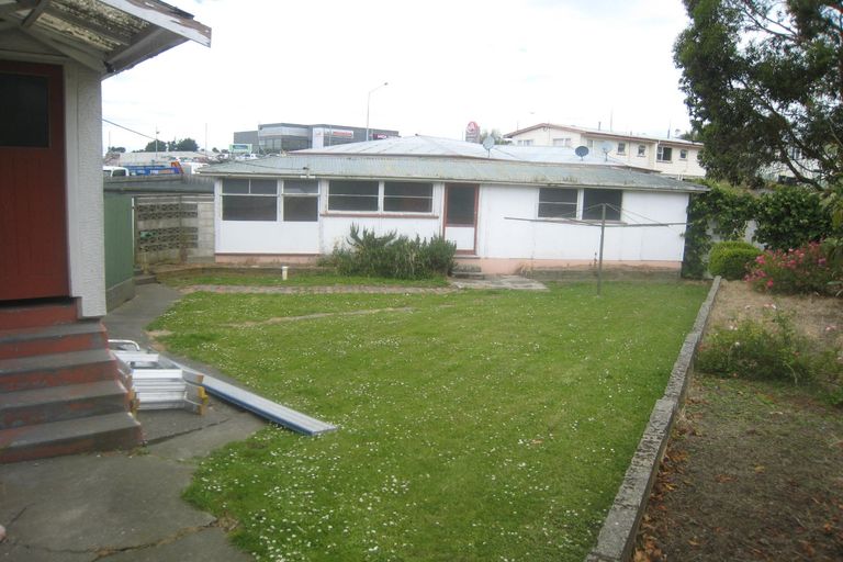 Photo of property in 2 Macdonald Street, Geraldine, 7930