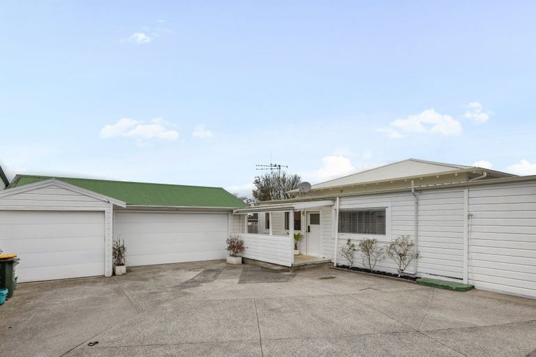 Photo of property in 17 Dinsdale Road, Dinsdale, Hamilton, 3204