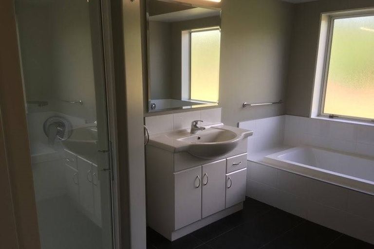 Photo of property in 6 Perrin Place, Darfield, 7510