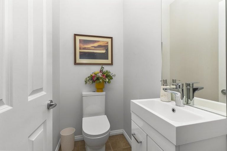 Photo of property in 11 Wilmshurst Place, Tawa, Wellington, 5028