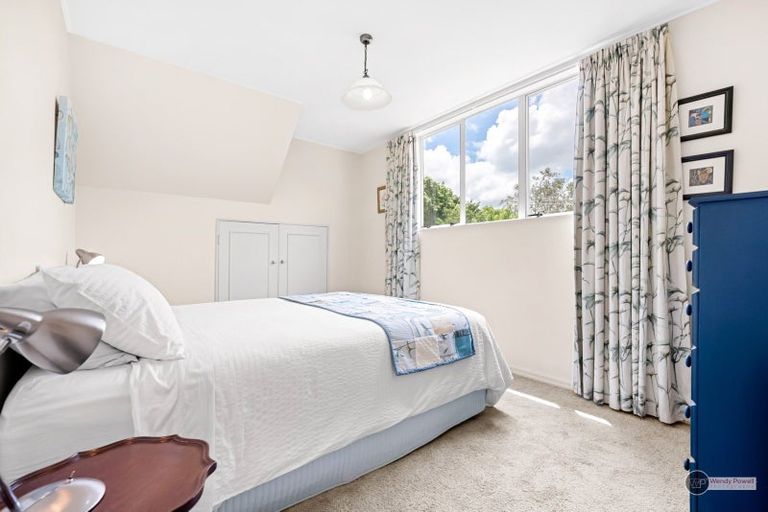 Photo of property in 1a Thornycroft Avenue, Epuni, Lower Hutt, 5011
