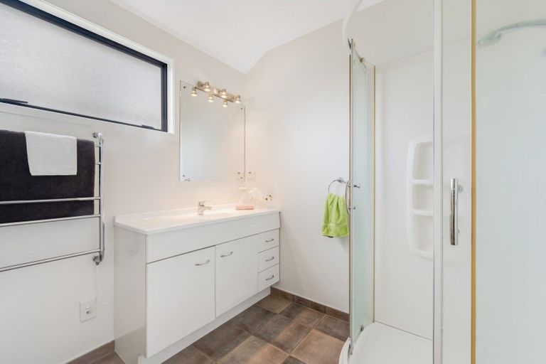 Photo of property in 91a Uxbridge Road, Cockle Bay, Auckland, 2014