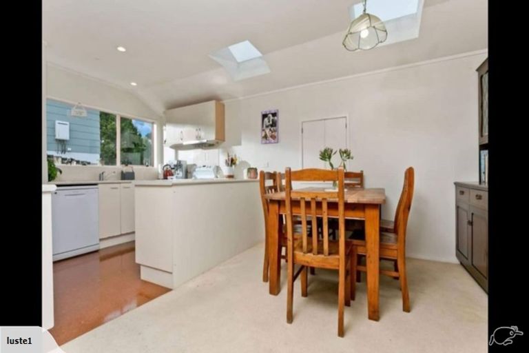 Photo of property in 1/39 Witheford Drive, Bayview, Auckland, 0629