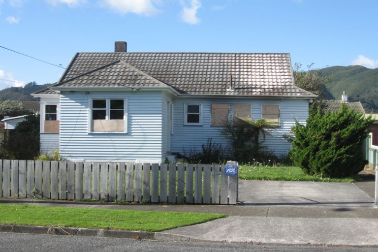 Photo of property in 7 Cole Street, Naenae, Lower Hutt, 5011