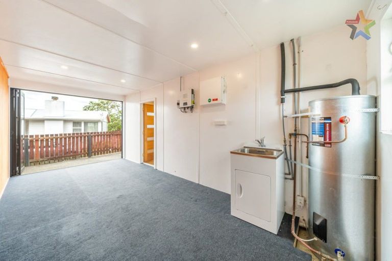 Photo of property in 1/150 Dowse Drive, Maungaraki, Lower Hutt, 5010