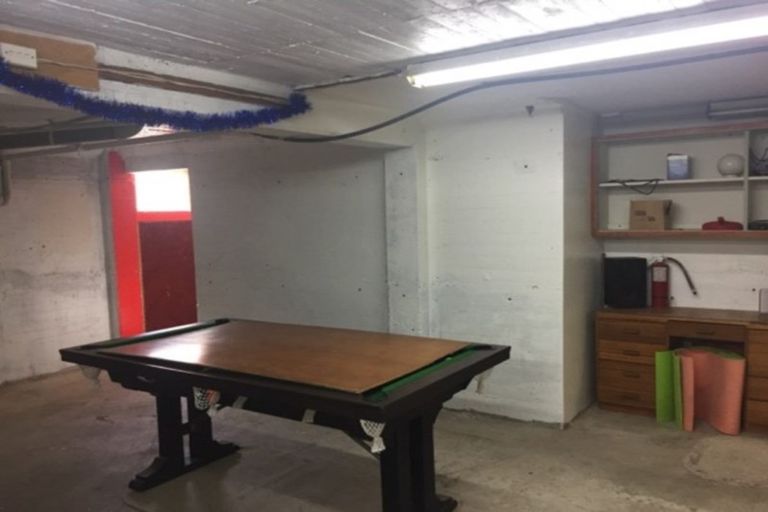 Photo of property in 4 Talltree Avenue, Avonhead, Christchurch, 8042