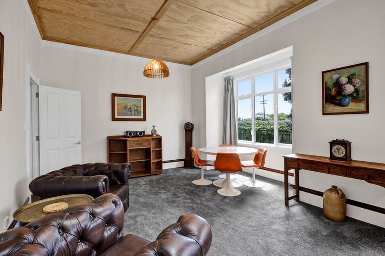 Photo of property in 195 South Road, Hawera, 4610