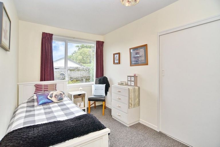 Photo of property in 1/6a Mundys Road, Dallington, Christchurch, 8061