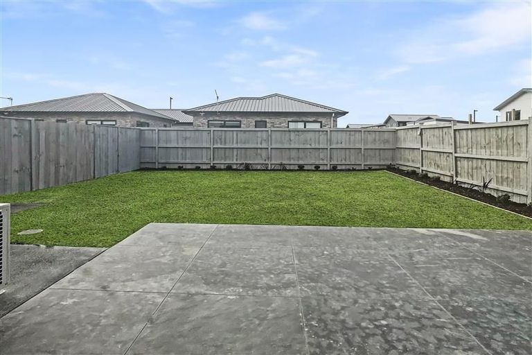 Photo of property in 92 Te Napi Drive, Takanini, 2112