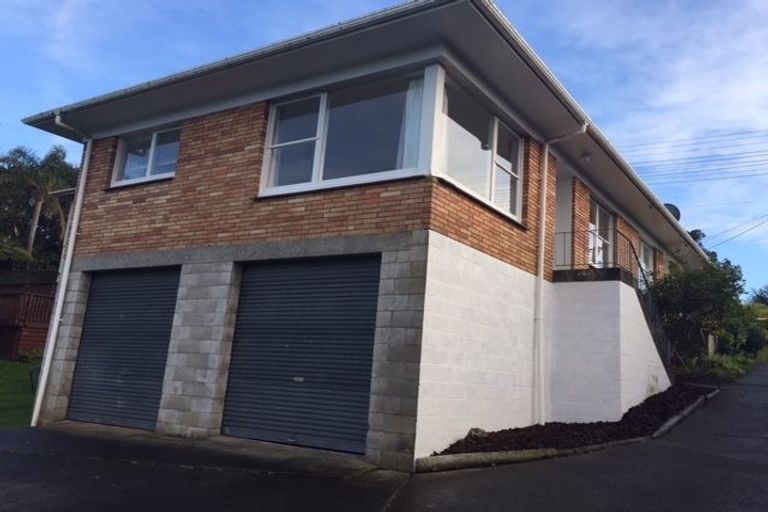 Photo of property in 2/58 Arran Road, Browns Bay, Auckland, 0630