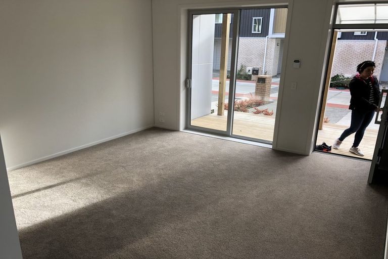 Photo of property in 22 Ceramic Lane, New Lynn, Auckland, 0600