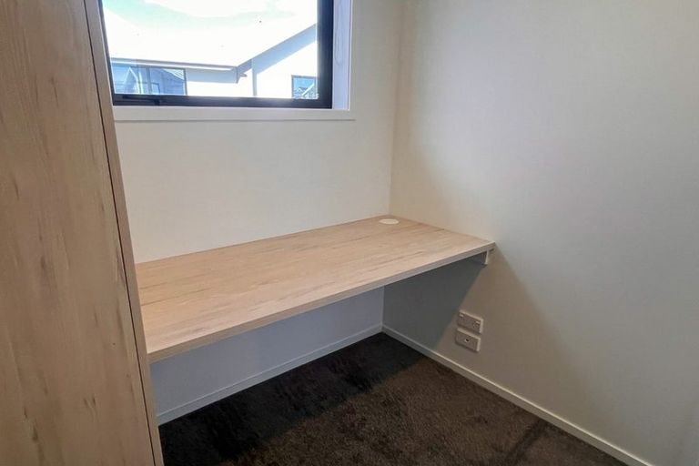 Photo of property in 12/232 Marine Parade, New Brighton, Christchurch, 8061