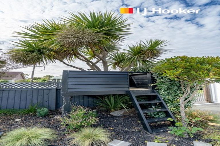 Photo of property in 65 Hargest Crescent, Saint Kilda, Dunedin, 9012