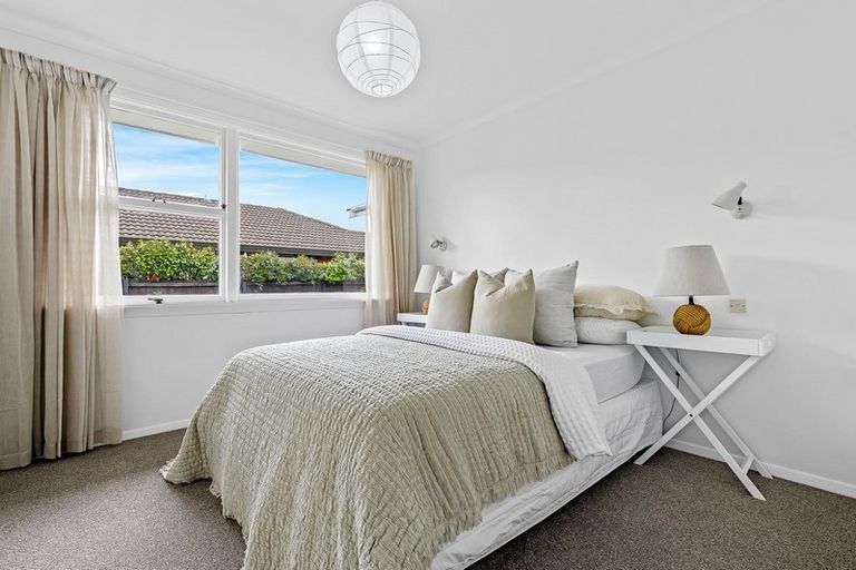 Photo of property in 250 Condell Avenue, Papanui, Christchurch, 8053