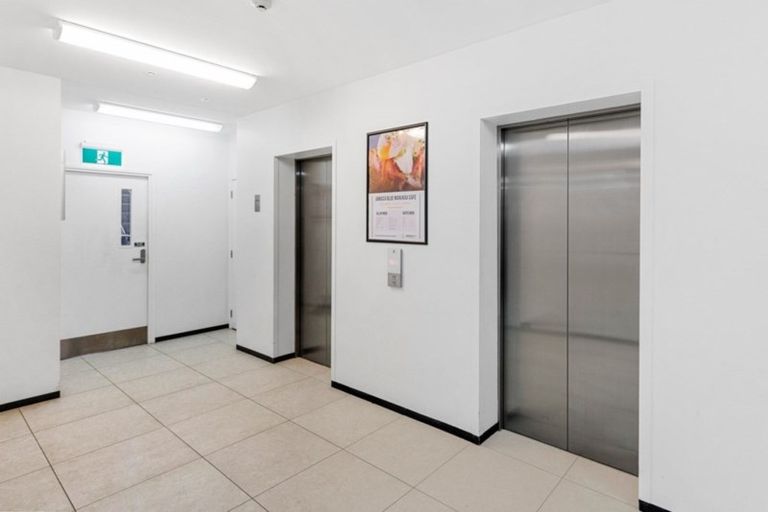 Photo of property in Twin Towers, 707/17 Putney Way, Manukau, Auckland, 2104