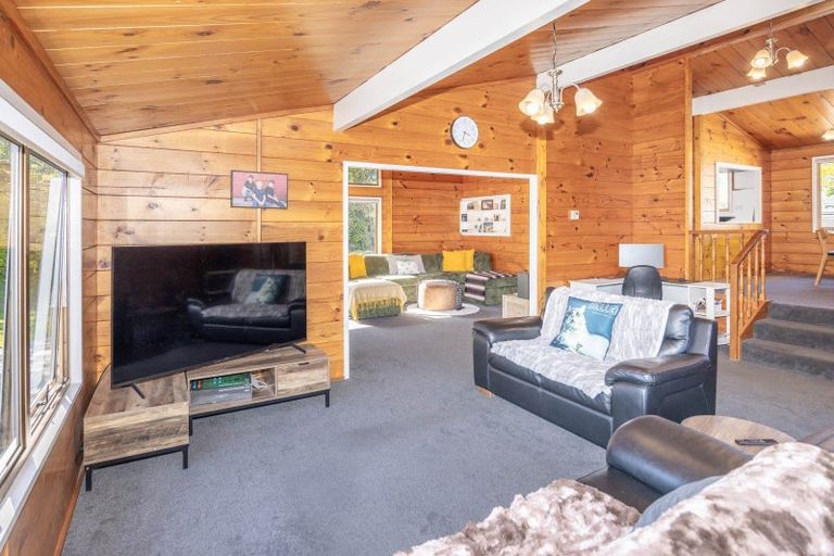 Photo of property in 335 Beechey Street, Pirongia, 3802