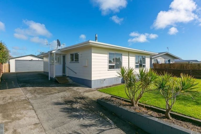 Photo of property in 23 Sunnyvale Street, Bell Block, New Plymouth, 4312