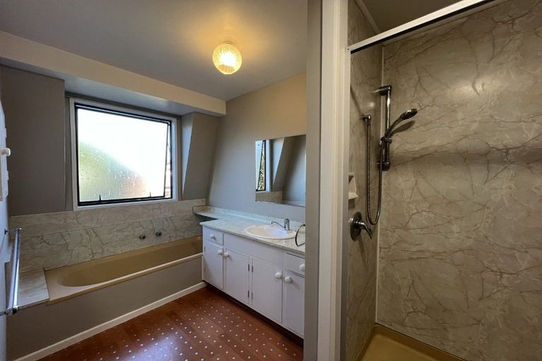 Photo of property in 1/32a Peer Street, Upper Riccarton, Christchurch, 8041