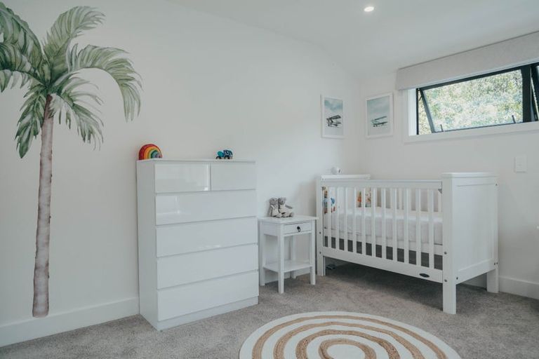 Photo of property in 26b Hythe Terrace, Mairangi Bay, Auckland, 0630