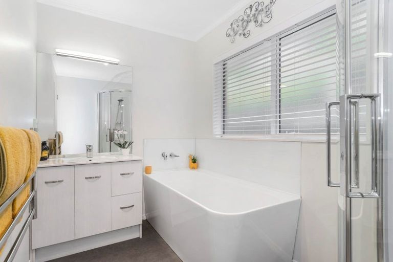 Photo of property in 6 Palm Court, Mount Maunganui, 3116