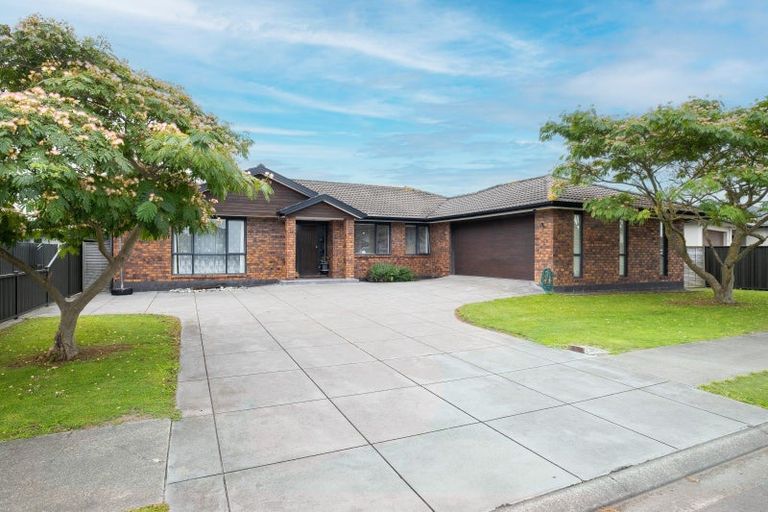 Photo of property in 12 Delta Mews Place, Clive, 4102