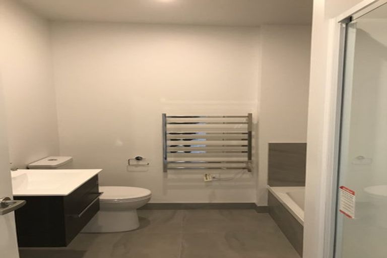 Photo of property in 17 Rua Kai Way, Brooklyn, Wellington, 6021