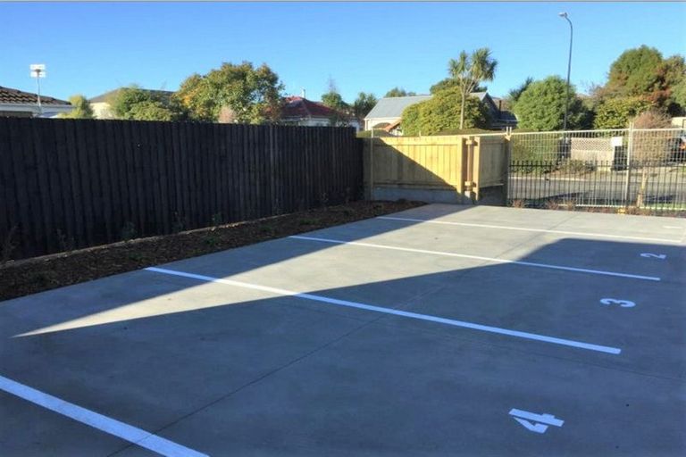 Photo of property in 4/76 Grafton Street, Waltham, Christchurch, 8011