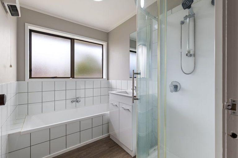 Photo of property in 28 Keeling Street, West End, Palmerston North, 4412