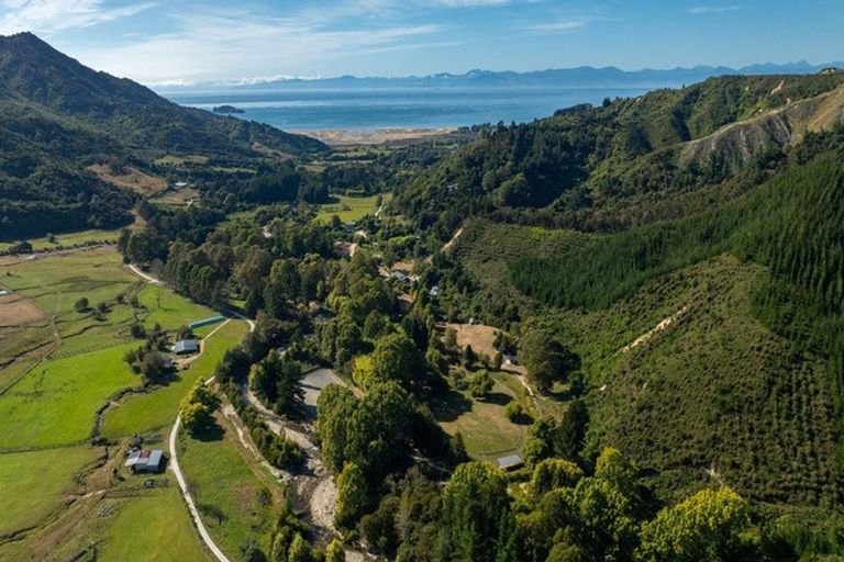Photo of property in 217 Harvey Road, Marahau, Motueka, 7197