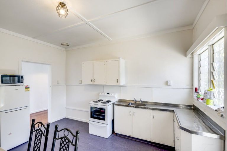 Photo of property in 105 Murdoch Road West, Raureka, Hastings, 4120