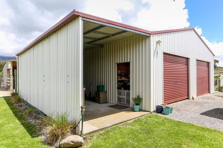 Photo of property in 1375 Carrington Road, Hurworth, New Plymouth, 4371