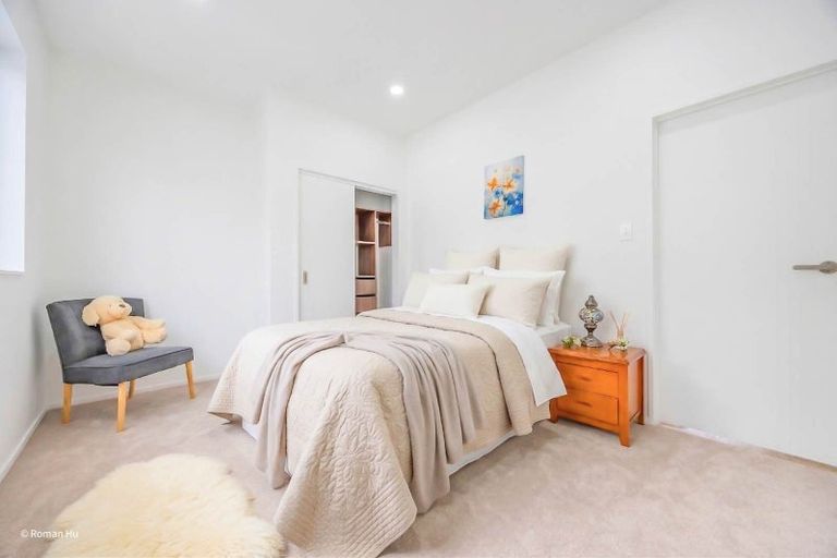 Photo of property in 1b Edwards Avenue, Henderson, Auckland, 0610