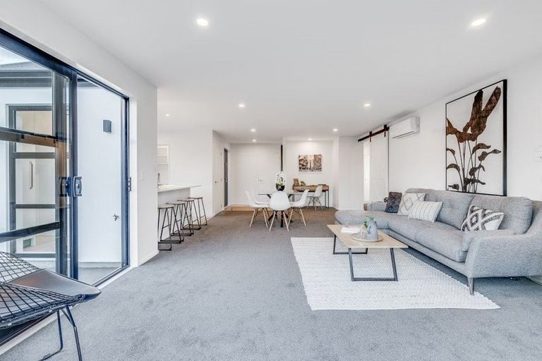 Photo of property in 26b Middlepark Road, Sockburn, Christchurch, 8042