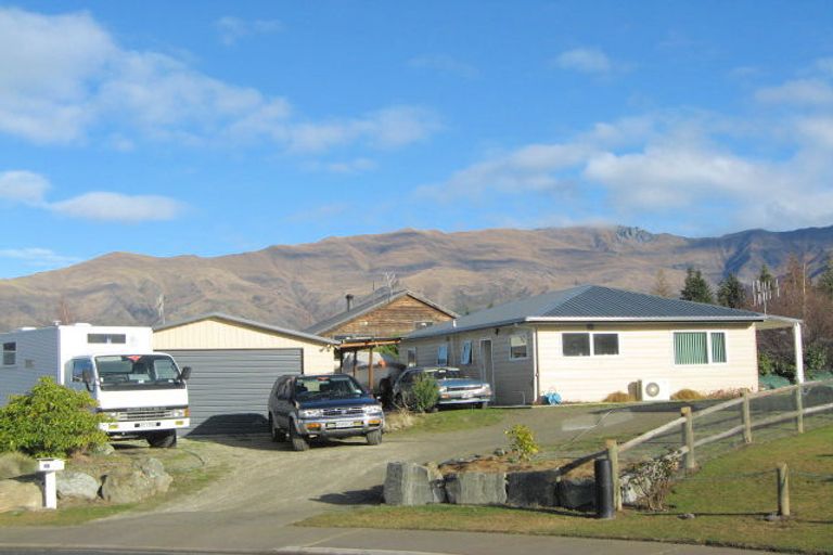 Photo of property in 25 Achilles Place, Wanaka, 9305