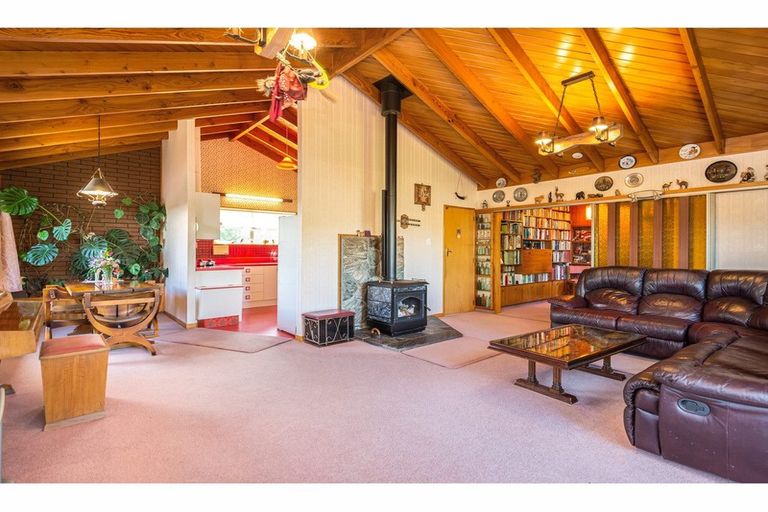 Photo of property in 58 Royal Park Drive, Parklands, Christchurch, 8083