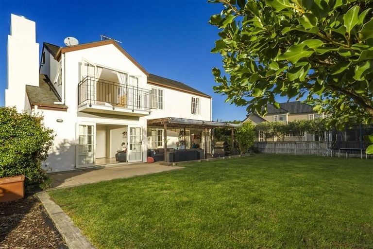 Photo of property in 7 Red Oak Place, Schnapper Rock, Auckland, 0632