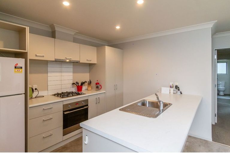 Photo of property in 32 Speldhurst Grove, Stokes Valley, Lower Hutt, 5019