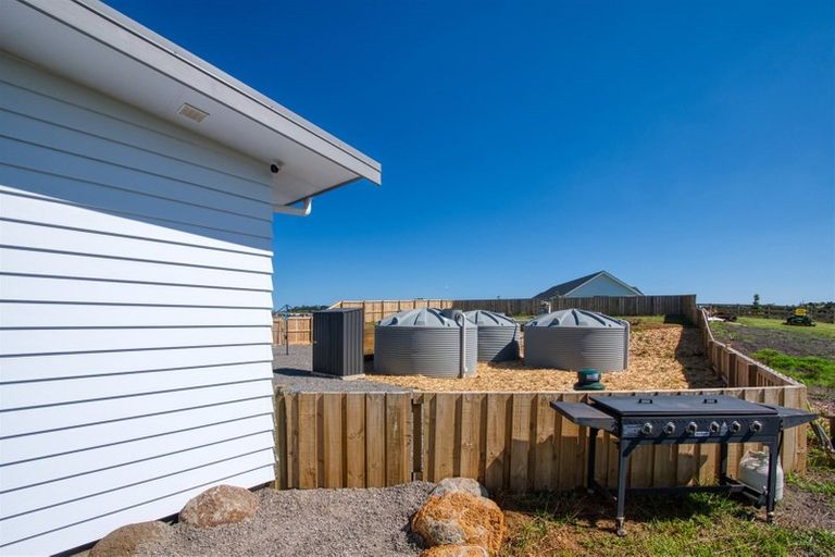 Photo of property in 2 Fernbird Grove, Kerikeri, 0294