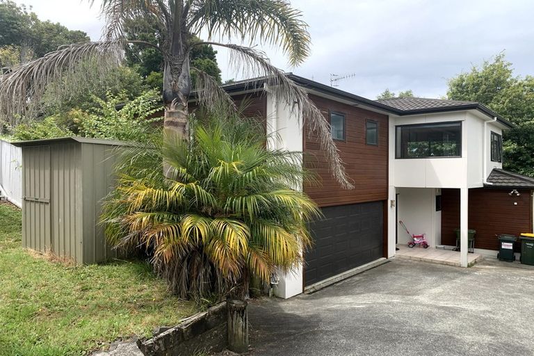 Photo of property in 2/17 Kennedy Avenue, Forrest Hill, Auckland, 0620