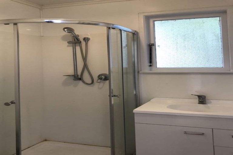 Photo of property in 328 Swanson Road, Henderson, Auckland, 0610