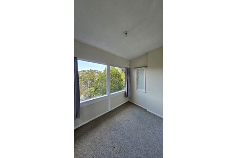 Photo of property in 1/13 Garden Road, Northland, Wellington, 6012