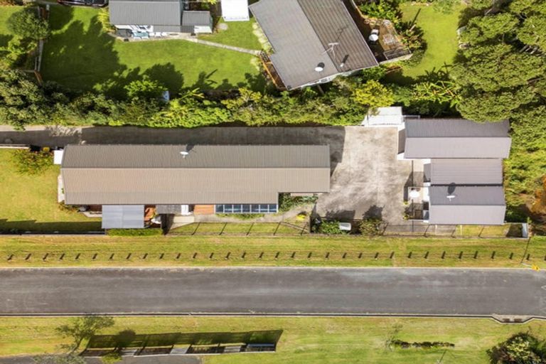 Photo of property in 10 Hillview Road, Waihi Beach, 3611
