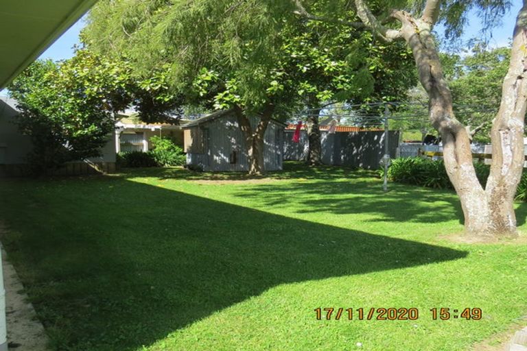 Photo of property in 26 Shanly Street, Waipawa, 4210