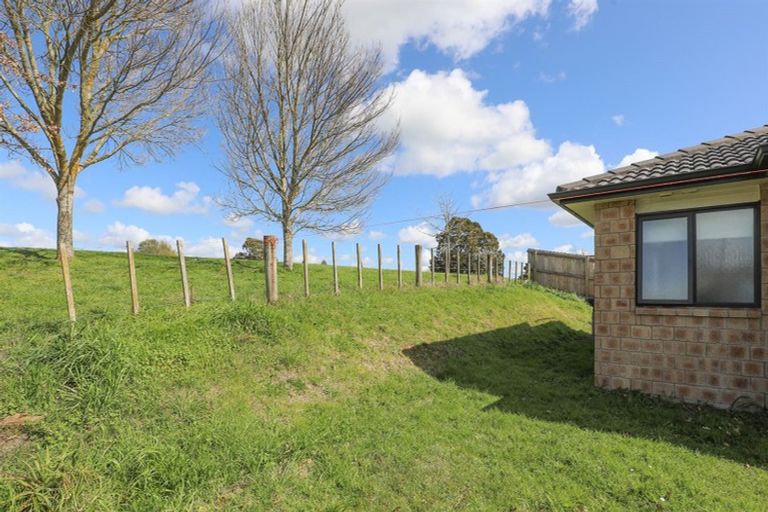 Photo of property in 10 Ribbonwood Close, Te Kauwhata, 3710