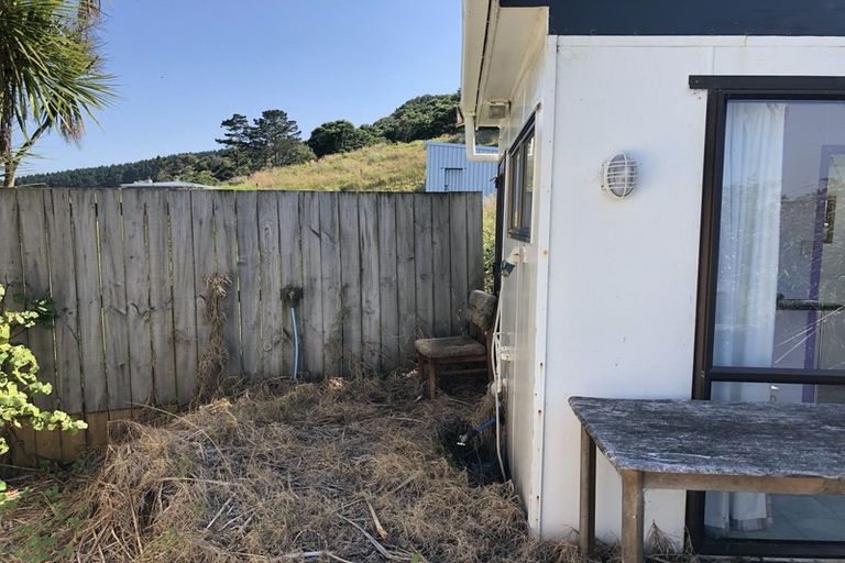 Photo of property in 5 North Street, Mokau, 4376