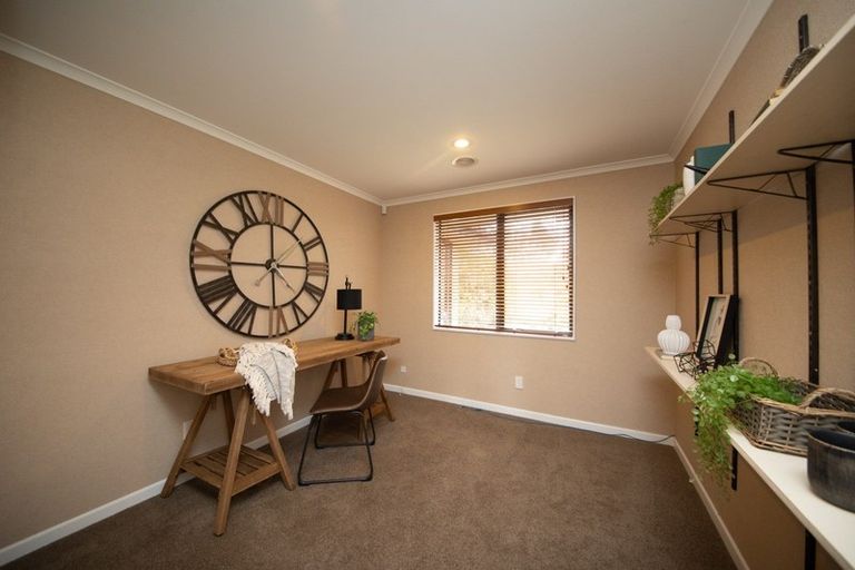 Photo of property in 7 Ursula Drive, Feilding, 4702