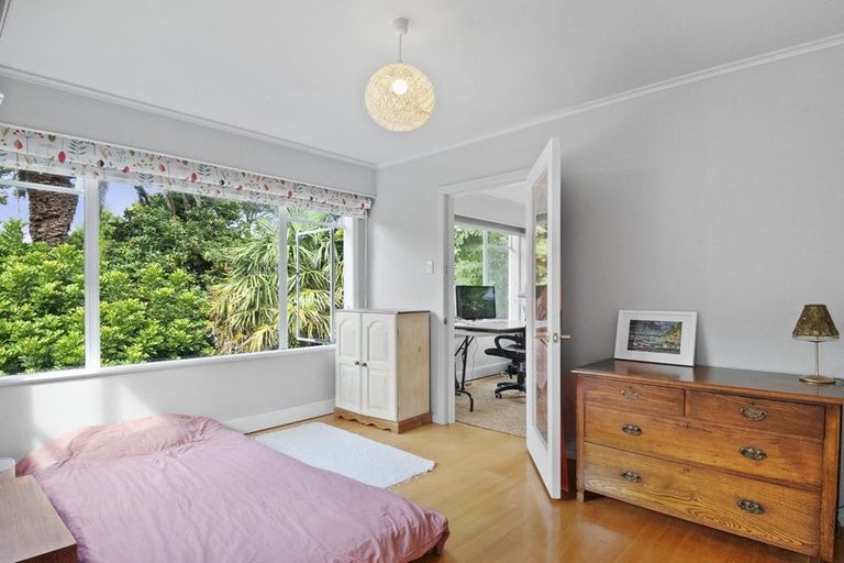 Photo of property in 773 South Titirangi Road, Titirangi, Auckland, 0604