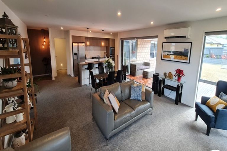 Photo of property in 22 Bradbury Avenue, Rolleston, 7614