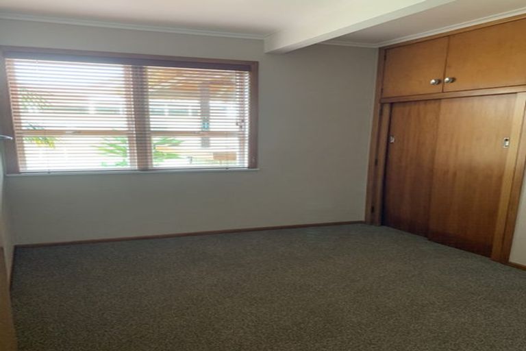 Photo of property in 30a Te Atatu Road, Te Atatu South, Auckland, 0610